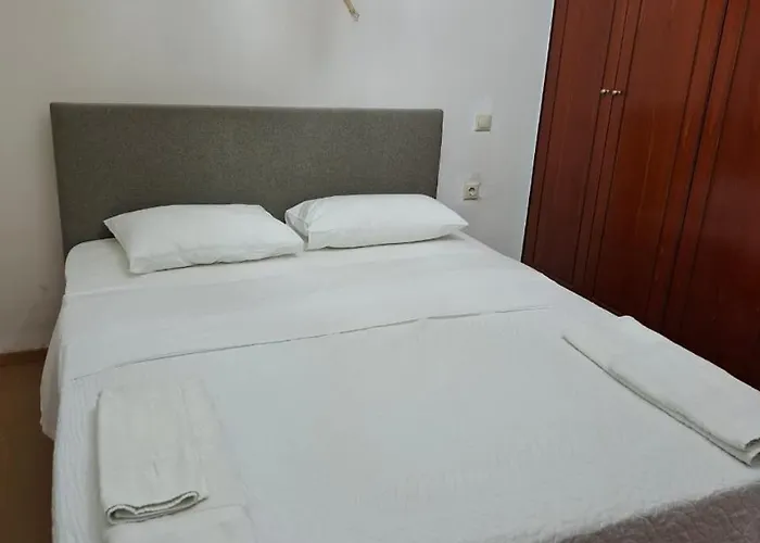 Helen\'S Apartment